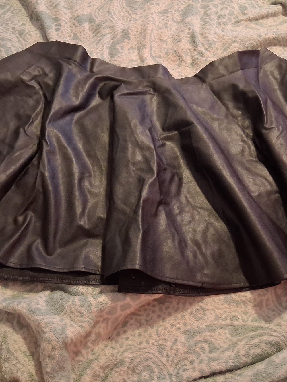 SHEIN Black Faux Leather Circle Skirt